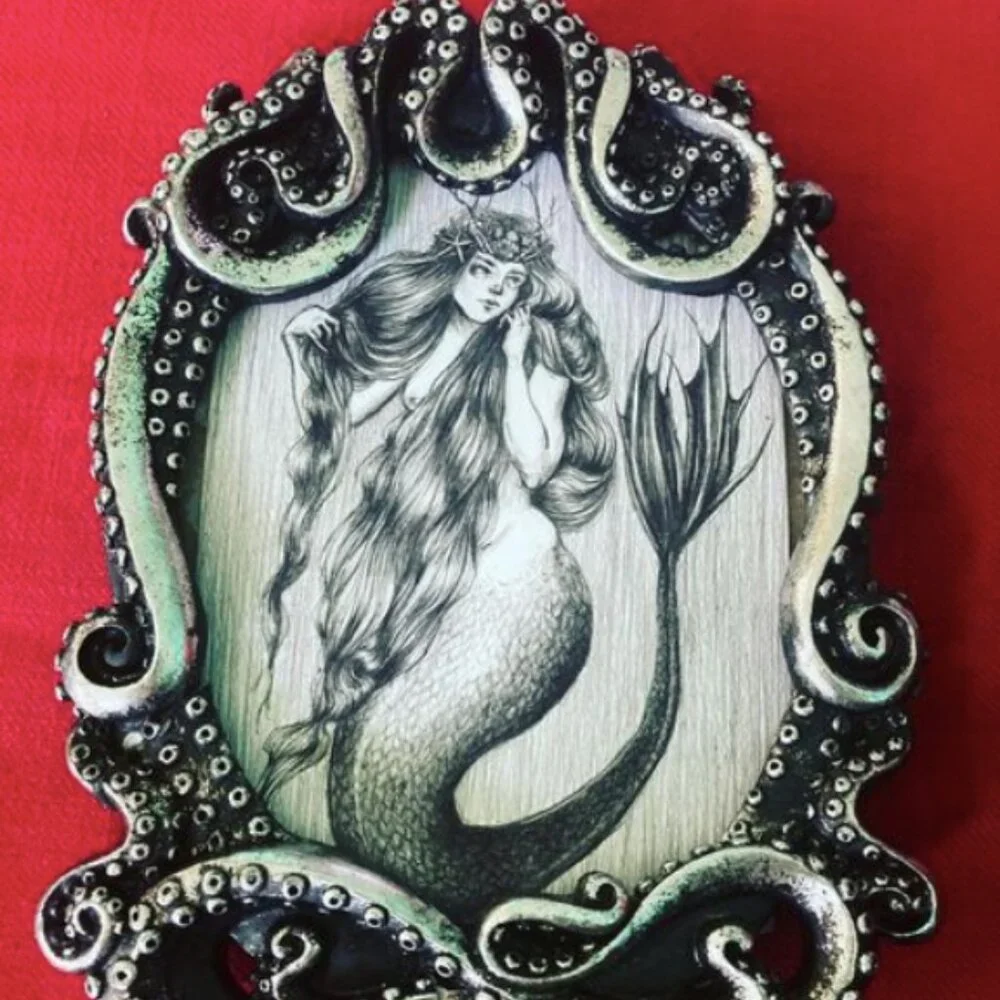 🐙 Kraken Mirror & Frame! 🖤 NWOT Gothic ✨ Mermaidcore 🧜‍♀️ Nautical Decor 🌊